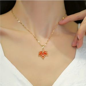 NEW ✨ SPARKLY Maple leaf Pendant Zircon 18k Gold plated Necklace STUNNING